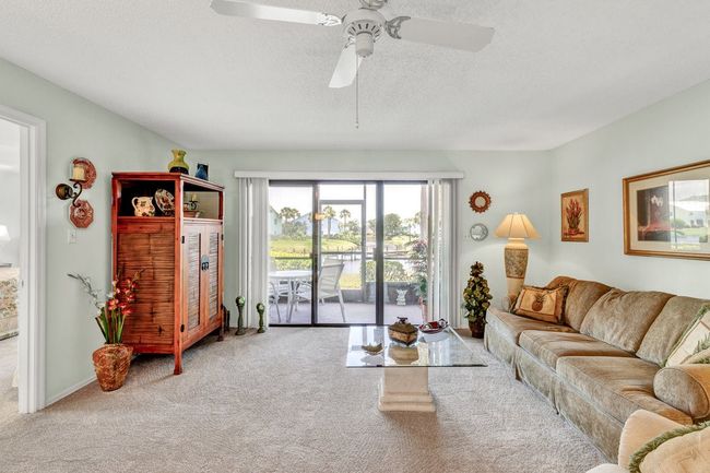 APT-1 - 9628 Riverside Dr, House attached with 2 bedrooms, 2 bathrooms and null parking in Sebastian FL | Image 6