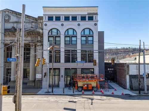 818 Braddock Ave, Braddock, PA, 15104-1715 | Card Image