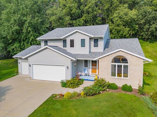 2057 Glacier Circle, Cross Plains, WI, 53528 | Card Image