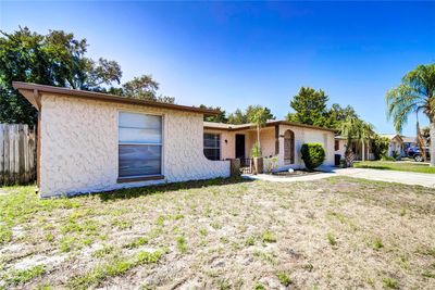 7310 Brentwood Drive, House other with 3 bedrooms, 2 bathrooms and null parking in Port Richey FL | Image 3