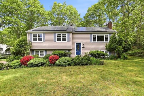 17 Briggs Ave, Bourne, MA, 02532-3807 | Card Image