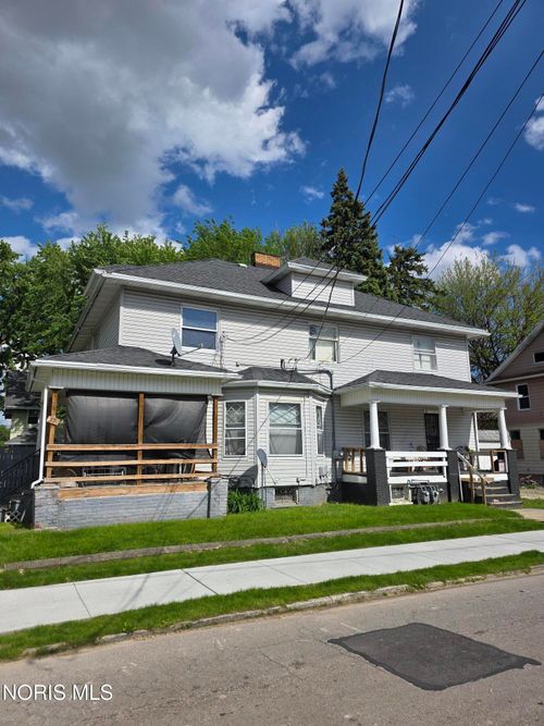 39 Garfield Pl, Toledo, OH, 43605-2301 | Card Image