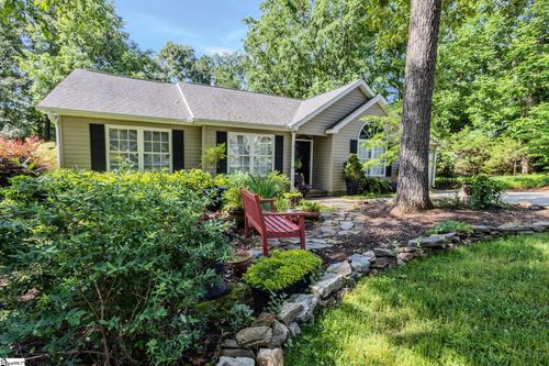 116 Oak Ridge Dr, Greenwood, SC, 29649-1776 | Card Image