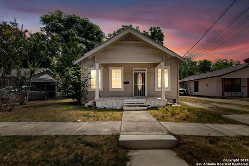 326 Royston Ave, San Antonio, TX, 78225-1846 | Card Image