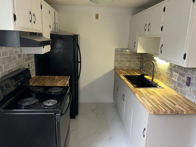 APT-4 - 7 Woodcrest Ct, Condo with 1 bedrooms, 1 bathrooms and 1 parking in Weymouth MA | Image 5