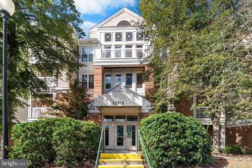202-12919 Alton Sq, HERNDON, VA, 20170-5810 | Card Image
