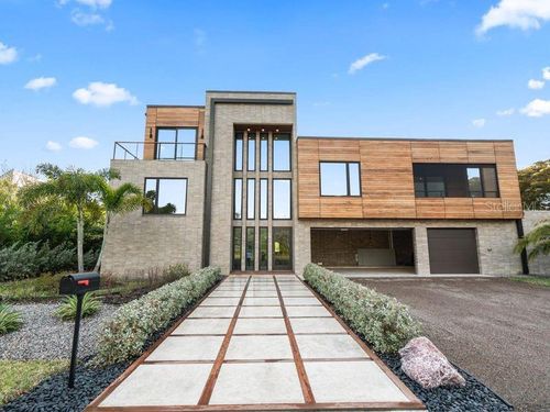 2945 Pyrula Dr, LONGBOAT KEY, FL, 34228 | Card Image