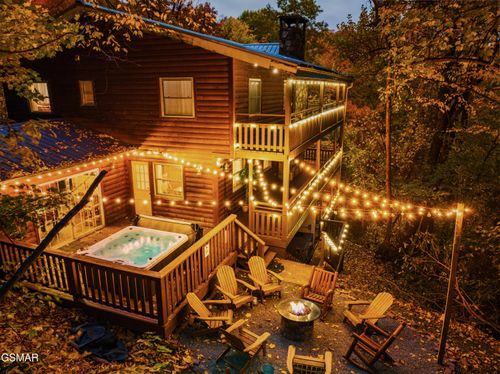 1318 N Baden Dr, Gatlinburg, TN, 37738-3803 | Card Image