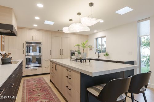 8749 E Via De Dorado, Scottsdale, AZ, 85258-4017 | Card Image