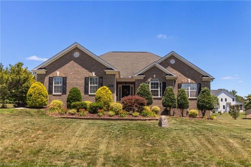 8510 Point Oak Dr, Colfax, NC, 27235-9529 | Card Image