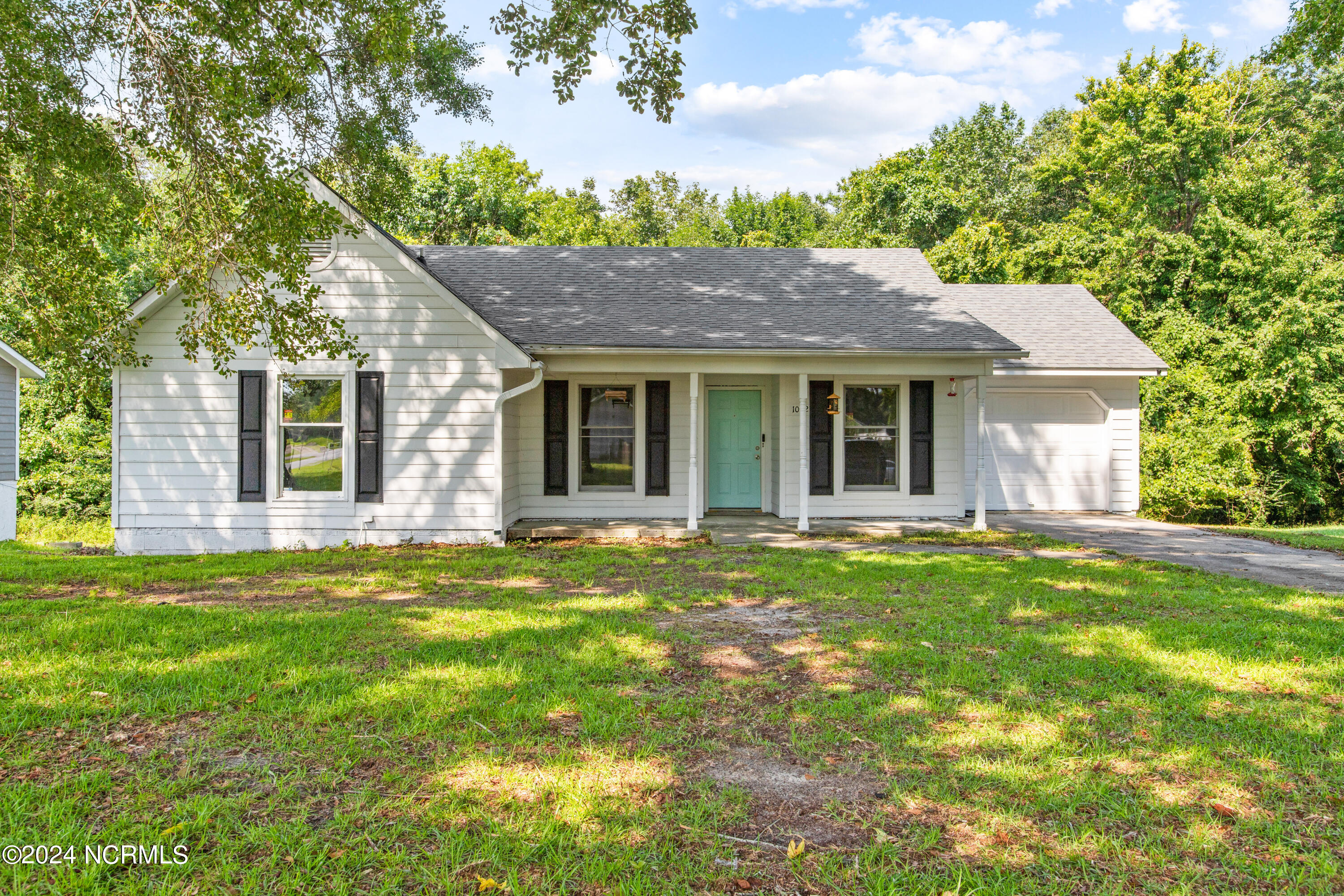 Birchwood Ln, Jacksonville, NC 28546