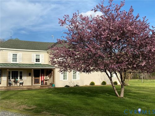 562 Bobcat Ln, Little Plymouth, VA, 23091-2161 | Card Image