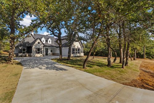 5609 Thousand Oaks Dr, Joshua, TX, 76058-6005 | Card Image