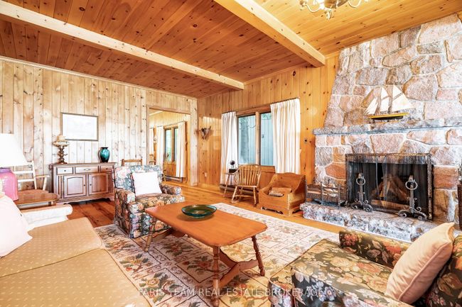 80 E Beach Rd, House other with 4 bedrooms, 2 bathrooms and 3 parking in Tiny ON | Image 11