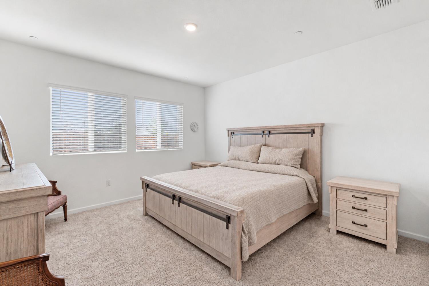 Residential in Plumas Lake 4