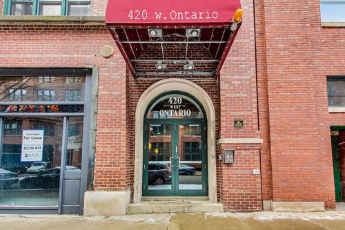 apt-305-420 W Ontario St, Chicago, IL, 60654-6433 | Card Image