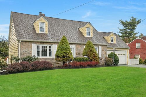 20 Lochland Rd, Valhalla, NY, 10595-1222 | Card Image
