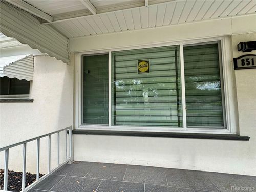 8511 Allen Rd, Allen Park, MI, 48101-1429 | Card Image