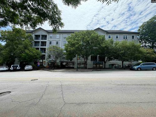 2002 Greene St, Columbia, SC, 29205-1677 | Card Image