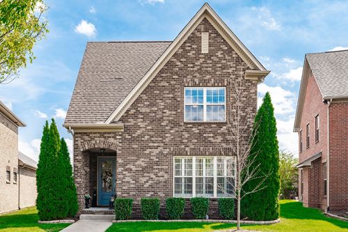 1098 Paddock Park Cir, Gallatin, TN, 37066-7166 | Card Image