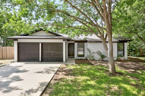 414 Loma Verde St, Buda, TX, 78610-9787 | Card Image