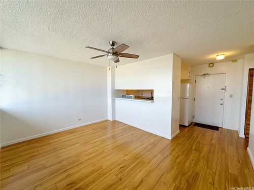 apt-809-2977 Ala Ilima St, Honolulu, HI, 96818-2572 | Card Image