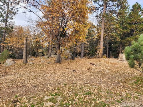 32240 Whisper Dr, Running Springs, CA, 92382 | Card Image