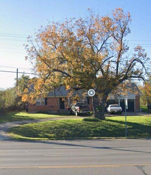 117 N Broadway St, Joshua, TX, 76058-3065 | Card Image