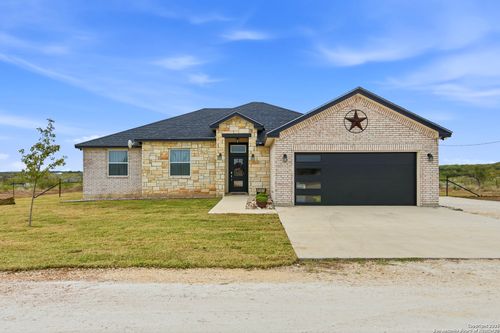 59 Legend Hills Rd, Uvalde, TX, 78801 | Card Image