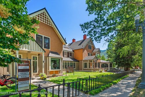 203-400 W Main St, Aspen, CO, 81611-1666 | Card Image