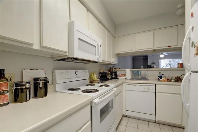 APT-121 - 501 W 26 Th St, Condo with 3 bedrooms, 2 bathrooms and 2 parking in Austin TX | Image 4