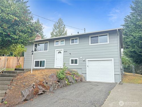 16312 127th Pl Se, Renton, WA, 98058-5508 | Card Image