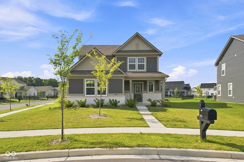 523 Lincoln Cir W, Fortville, IN, 46040-1746 | Card Image