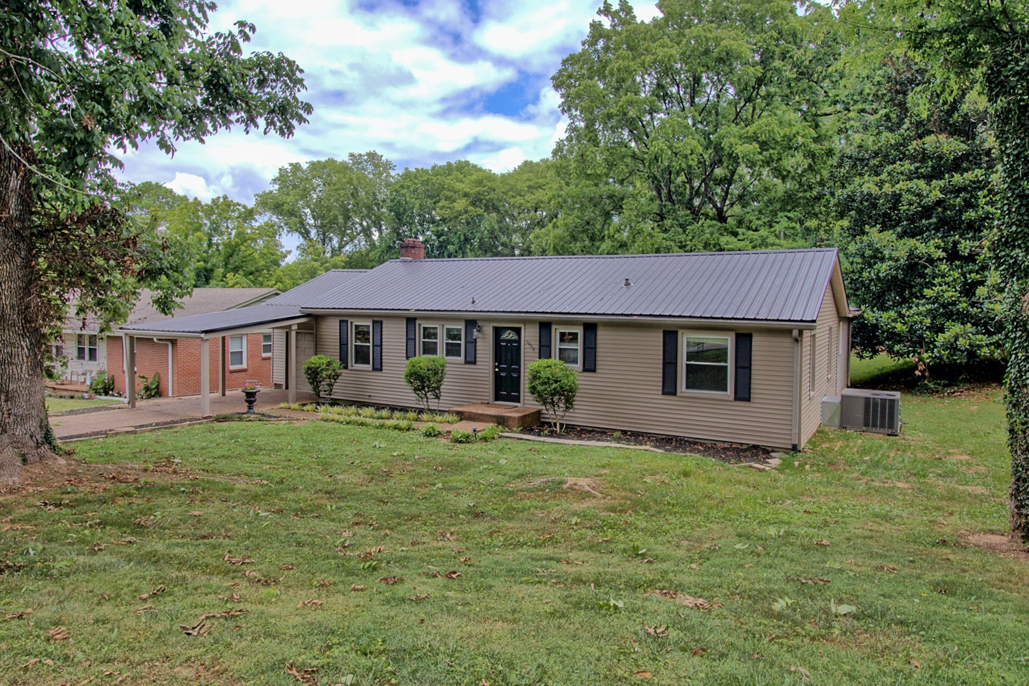 Rolling Fields Cir, Columbia, TN 38401