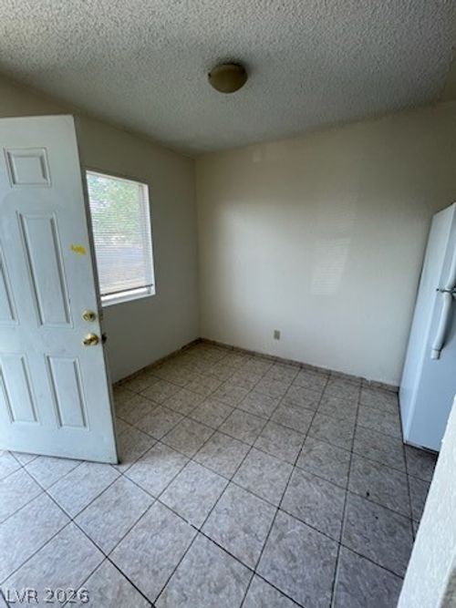 716-900 H St, Las Vegas, NV, 89106-2902 | Card Image