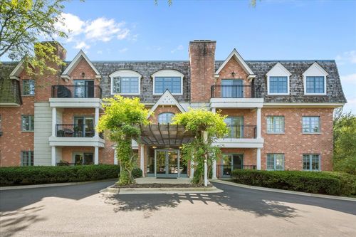 202-153 E Laurel Ave, Lake Forest, IL, 60045-5402 | Card Image