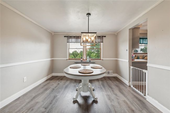 1515 Barry Dr, House other with 4 bedrooms, 3 bathrooms and 1 parking in Irwin PA | Image 9