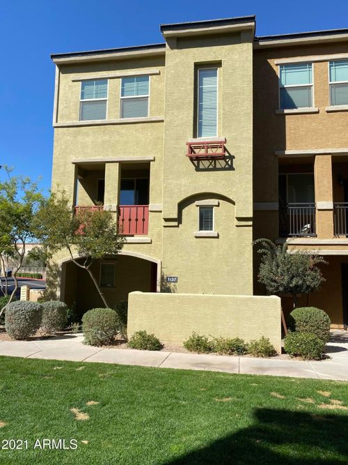 unit-1137-240 W Juniper Avenue, Gilbert, AZ, 85233 | Card Image