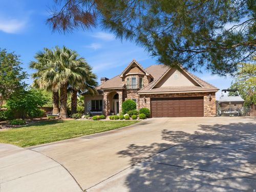 834 N Dusk Dr, St George, UT, 84770-5146 | Card Image