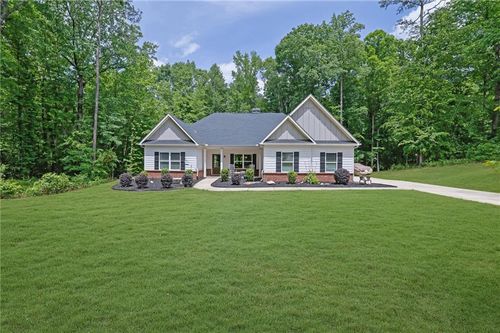 125 Hawthorn Ln, Covington, GA, 30014-6459 | Card Image