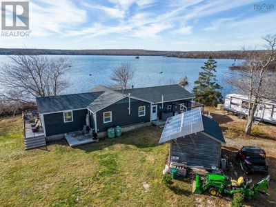 2472 Shore Rd, House other with 2 bedrooms, 1 bathrooms and null parking in Roseway NS | Image 3