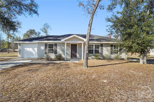 368 Whispering Pines Rd, Jesup, GA, 31545-6251 | Card Image
