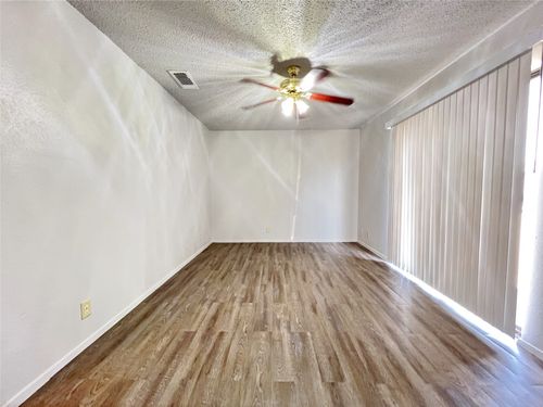 apt-d-3904 Camelot St, Denton, TX, 76209-8093 | Card Image