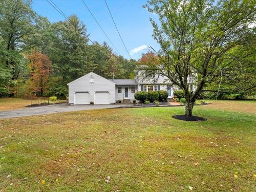 33 Daniels St, Franklin, MA, 02038-1103 | Card Image