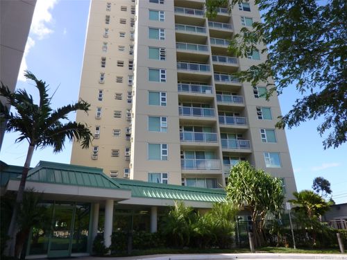 710-215 N King St, Honolulu, HI, 96817-6704 | Card Image