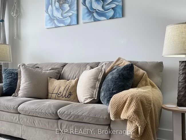 712 - 2550 Simcoe St N, Condo with 2 bedrooms, 1 bathrooms and 1 parking in Oshawa ON | Image 4