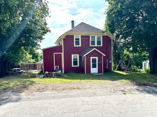 85 School St, Millinocket, ME, 04462-1503 | Card Image
