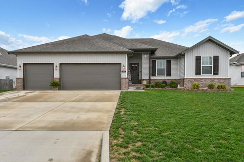 747 N Glenwood Ave, Republic, MO, 65738-2787 | Card Image