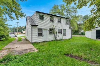 12701 W 9 Mile Road, Home with 4 bedrooms, 2 bathrooms and null parking in Oak Park MI | Image 3