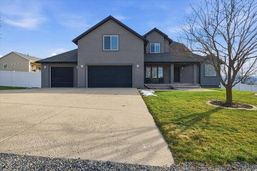 74 E 800 S, Richmond, UT, 84333-1517 | Card Image